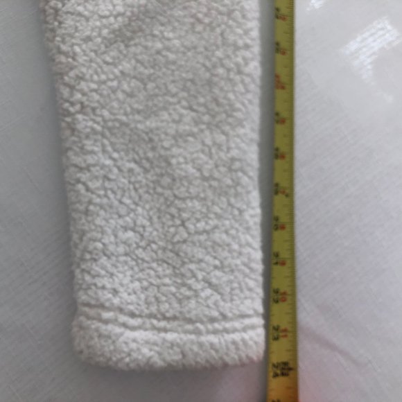 FILA White Hoodie Sherpa Fuzzy Fleece Crop Jacket Pullover Size Medium - Picture 7 of 10